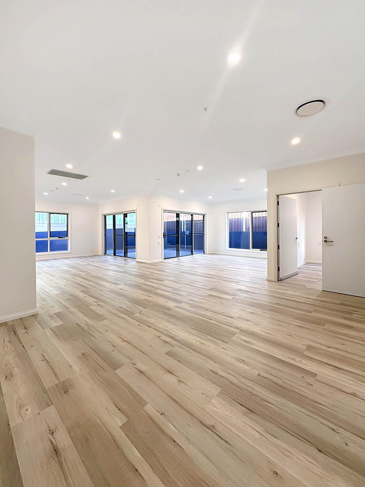 Hamlet Crescent, Rosemeadow NSW 2560 SDA Property photo 1